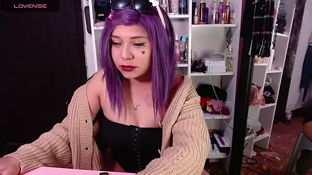 lil daisy7 online show from January 15, 2025, 3:11 am