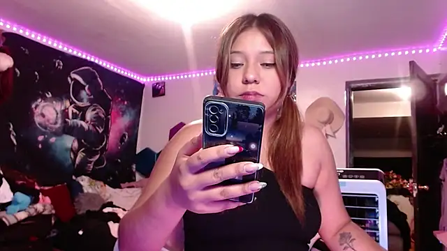 lil daisy7 online show from October 1, 2025, 3:00 am