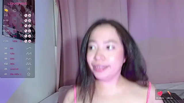 LolaLushme online show from April 14, 2026, 10:48 pm