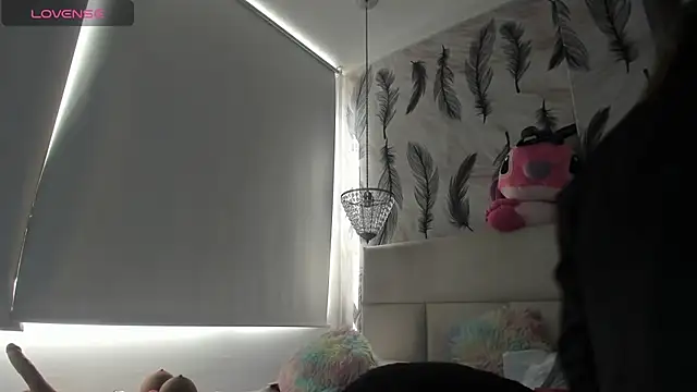 Vivi prinncess online show from October 26, 2025, 2:06 pm