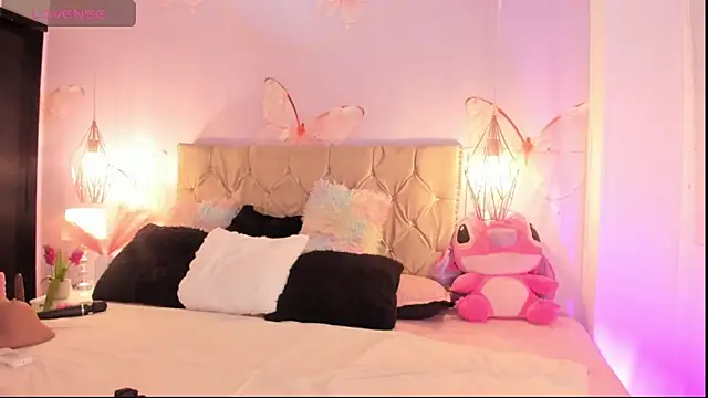 Snapshot of Vivi_prinncess chatting on March 21, 2026, 11:19 pm Vivi prinncess online show from March 21, 2026, 11:19 pm