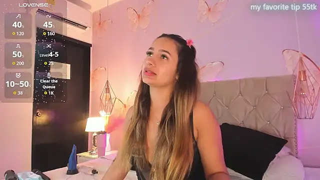 Snapshot of Vivi_prinncess chatting on April 13, 2026, 11:53 pm Vivi prinncess online show from April 13, 2026, 11:53 pm