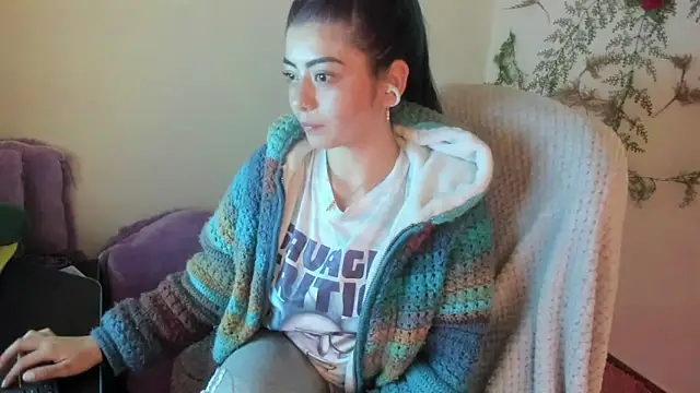 Sammysammy  online show from October 31, 2025, 9:17 am