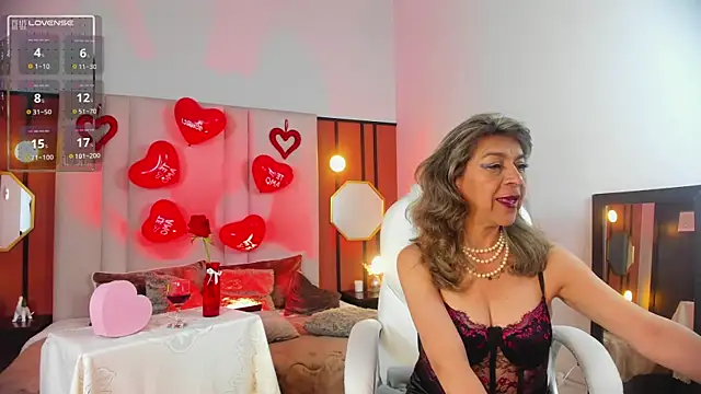 Snapshot of GraceElizabeth_ chatting on February 15, 2025, 12:37 am GraceElizabeth online show from February 15, 2025, 12:37 am