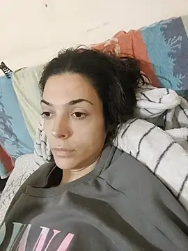 JoLeNe27 online show from October 17, 2025, 5:00 am