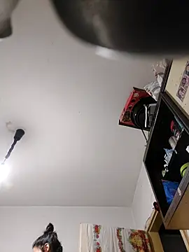 JoLeNe27 online show from October 7, 2025, 5:58 pm