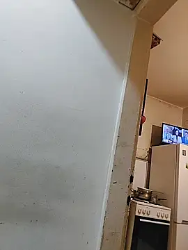 JoLeNe27 online show from November 11, 2025, 5:46 am