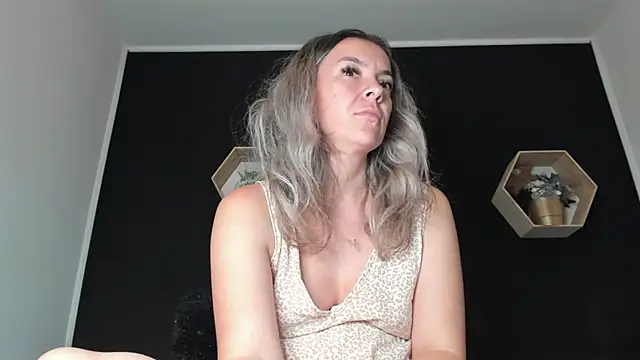 Alesys69 online show from September 21, 2025, 9:42 pm