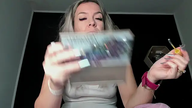 Alesys69 online show from December 4, 2025, 10:20 pm