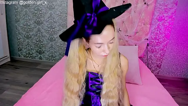 Akilla Queen online show from October 31, 2025, 1:57 am