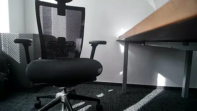 69bezfleku online show from June 15, 2026, 6:51 pm