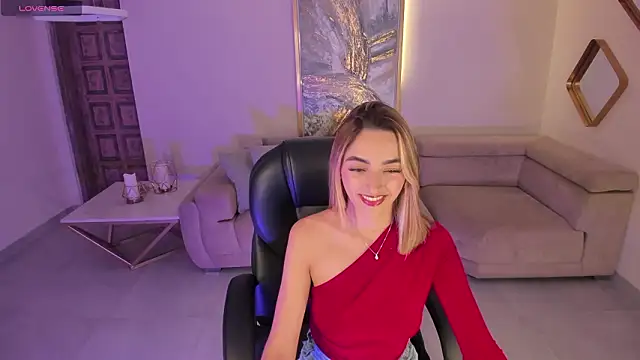 MelissaMoore  online show from February 24, 2026, 2:34 am