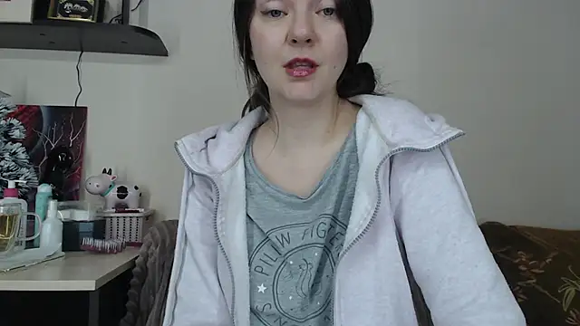 Snapshot of SugarTati chatting on February 17, 2026, 6:49 pm SugarTati online show from February 17, 2026, 6:49 pm