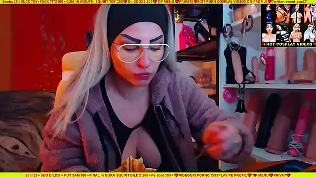 Snapshot of cuminmenowbbyx chatting on February 17, 2025, 4:28 pm cuminmenowbbyx online show from February 17, 2025, 4:28 pm