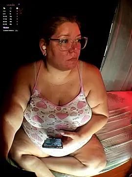 Snapshot of Johana_bbw chatting on August 6, 2026, 4:57 pm Johana bbw online show from August 6, 2026, 4:57 pm