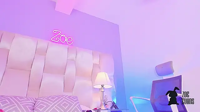 Snapshot of Zoe_Evans_ chatting on December 2, 2024, 3:20 pm Zoe Evans online show from December 2, 2024, 3:20 pm