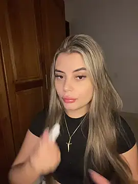 Miss valeriaa online show from May 21, 2026, 2:47 pm