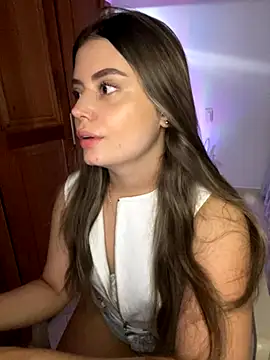 Miss valeriaa online show from October 11, 2025, 8:43 pm