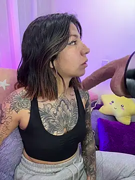  antonella dreamss online show from April 23, 2026, 11:27 am