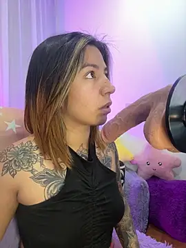  antonella dreamss online show from November 11, 2025, 5:46 am