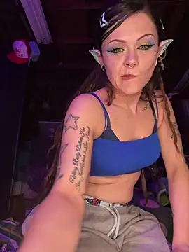 BlaizeyBBy online show from November 27, 2025, 1:50 am