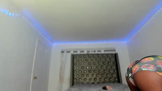 Snapshot of SashaMalone chatting on January 17, 2026, 4:27 am SashaMalone online show from January 17, 2026, 4:27 am