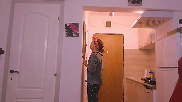 simyhvn online show from January 13, 2026, 5:11 am