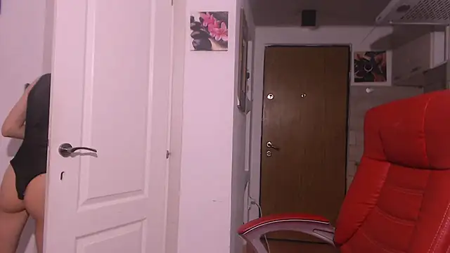 Snapshot of simyhvn chatting on October 18, 2025, 6:26 am simyhvn online show from October 18, 2025, 6:26 am