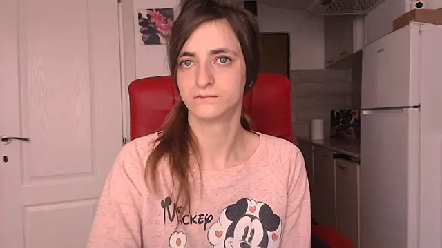 Snapshot of simyhvn chatting on April 16, 2026, 4:02 am simyhvn online show from April 16, 2026, 4:02 am