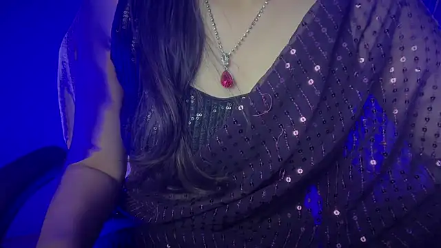 Snapshot of Queen_Angelena chatting on September 10, 2025, 4:28 pm Queen Angelena online show from September 10, 2025, 4:28 pm