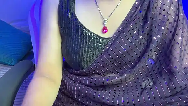 Queen Angelena online show from July 21, 2026, 5:25 pm