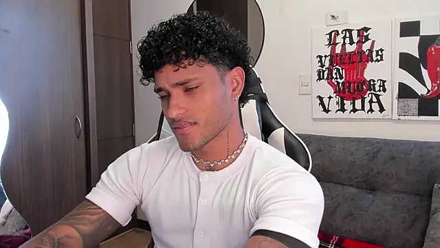 Alessandro Vanni online show from January 6, 2026, 1:26 pm