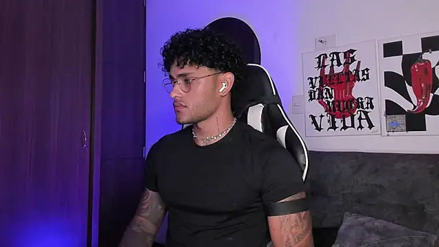 Alessandro Vanni online show from March 20, 2026, 2:23 am