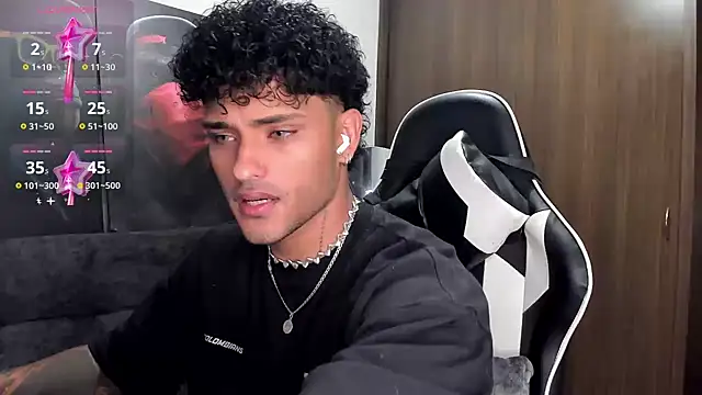 Alessandro Vanni online show from October 21, 2025, 2:11 am