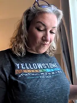 Canadian BBW online show from May 6, 2026, 8:46 pm