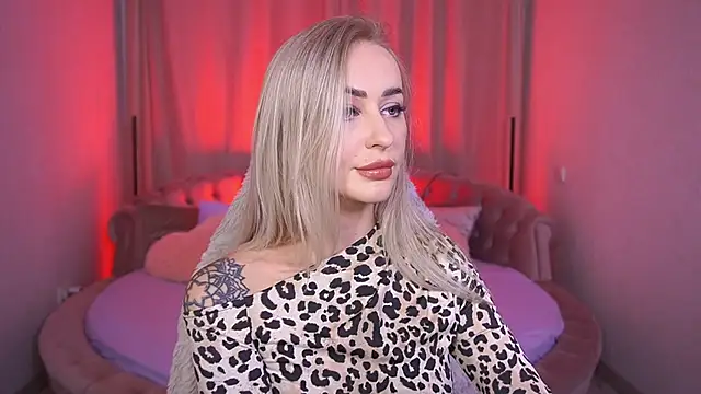 Snapshot of GraceCandy chatting on October 3, 2025, 9:49 pm GraceCandy online show from October 3, 2025, 9:49 pm