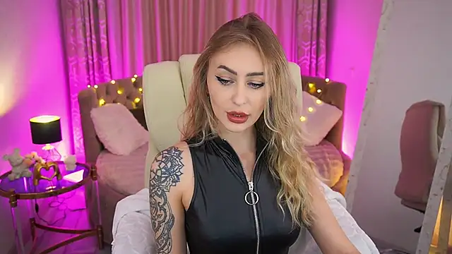 Snapshot of GraceCandy chatting on May 11, 2026, 1:56 pm GraceCandy online show from May 11, 2026, 1:56 pm