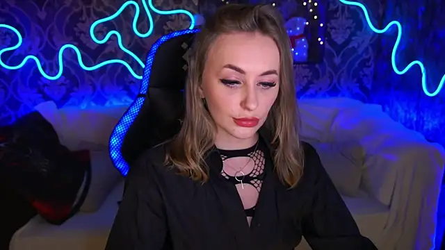 Snapshot of GraceCandy chatting on January 3, 2025, 9:47 pm GraceCandy online show from January 3, 2025, 9:47 pm