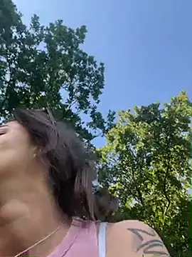 joanaelaa online show from June 23, 2026, 5:22 pm