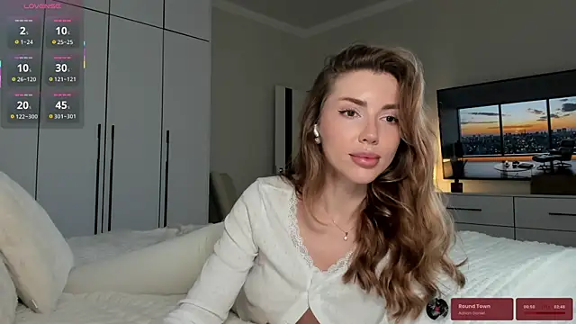 Snapshot of _Miss_Johansson_ chatting on October 24, 2025, 12:37 pm Miss Johansson online show from October 24, 2025, 12:37 pm