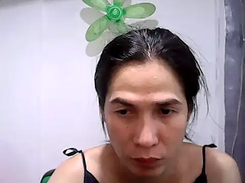 BigDickTrans online show from May 22, 2026, 1:42 pm