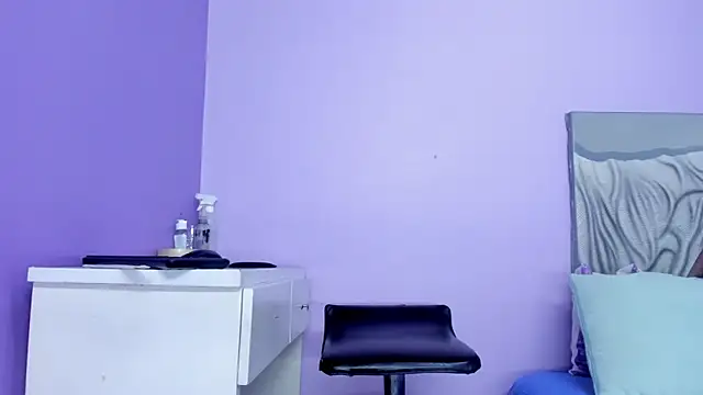 Snapshot of Angel_Avni chatting on September 10, 2025, 3:27 am Angel Avni online show from September 10, 2025, 3:27 am