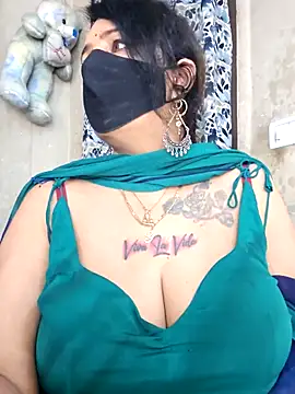 cute-tanvi online show from March 21, 2026, 1:51 am