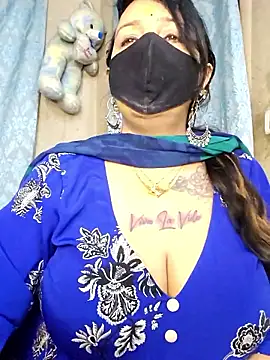 cute-tanvi online show from February 26, 2026, 1:16 am