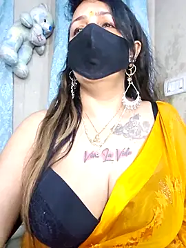 cute-tanvi online show from February 21, 2026, 1:40 am