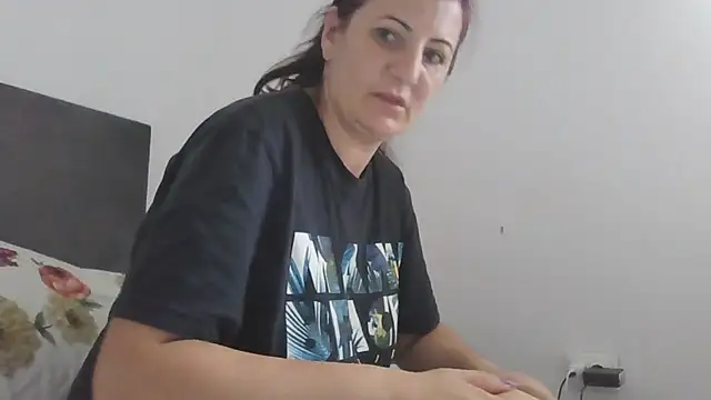 Naughtyredd online show from July 23, 2026, 10:56 am