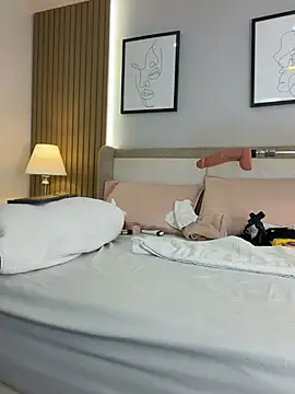 natural bigboobs online show from May 22, 2026, 1:09 pm