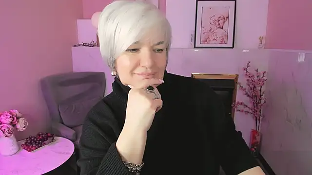 Snapshot of CarmenSoft chatting on April 19, 2026, 8:55 pm CarmenSoft online show from April 19, 2026, 8:55 pm
