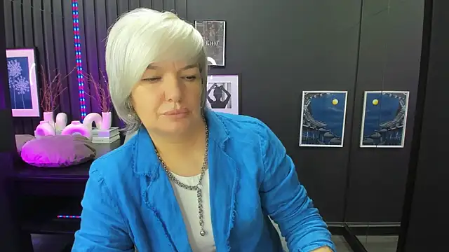 Snapshot of CarmenSoft chatting on July 3, 2026, 8:59 pm CarmenSoft online show from July 3, 2026, 8:59 pm