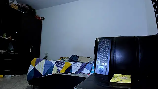 ares sexxx online show from November 23, 2025, 4:55 am